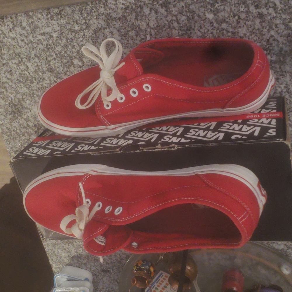 Van's